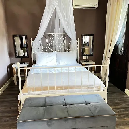 Boutique Hotel 3*